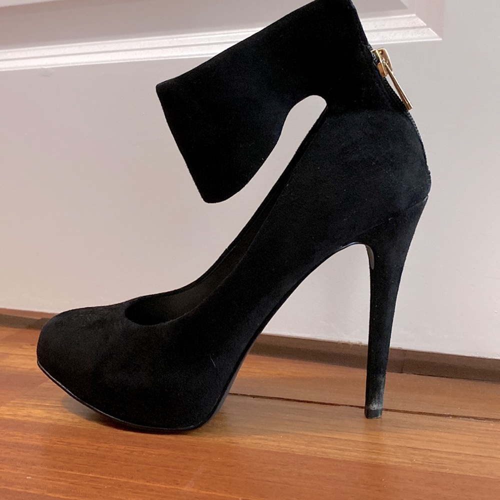 Jessica Simpson Nwing Suede Ankle Strap Pumps